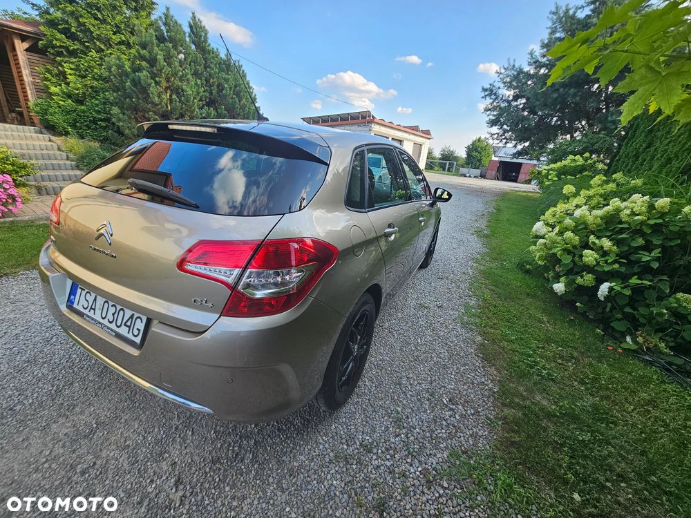 Citroën C4 HDi 115 Exclusive - 6