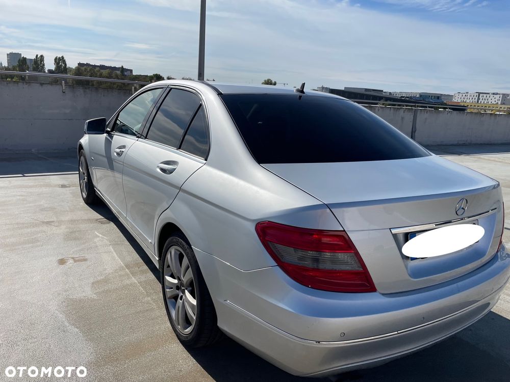 Mercedes-Benz Klasa C 180 K BlueEff Avantgarde - 16