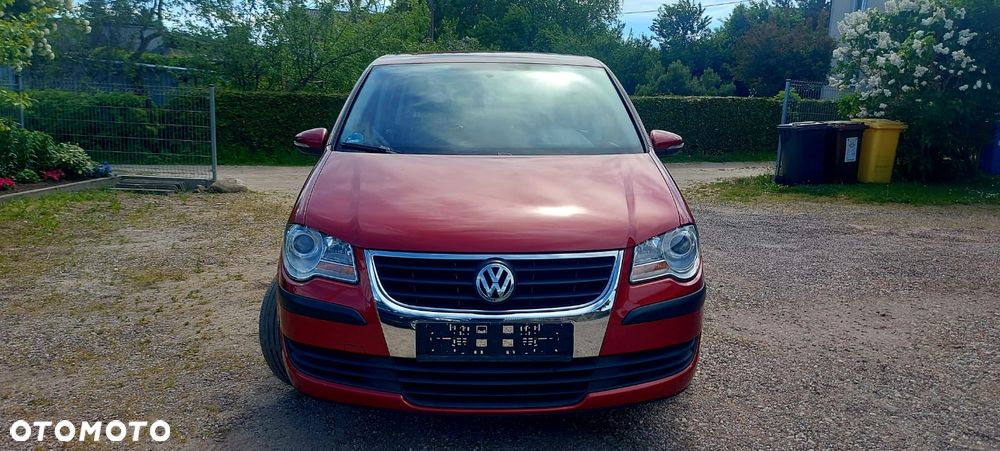 Volkswagen Touran 1.6 Conceptline - 3