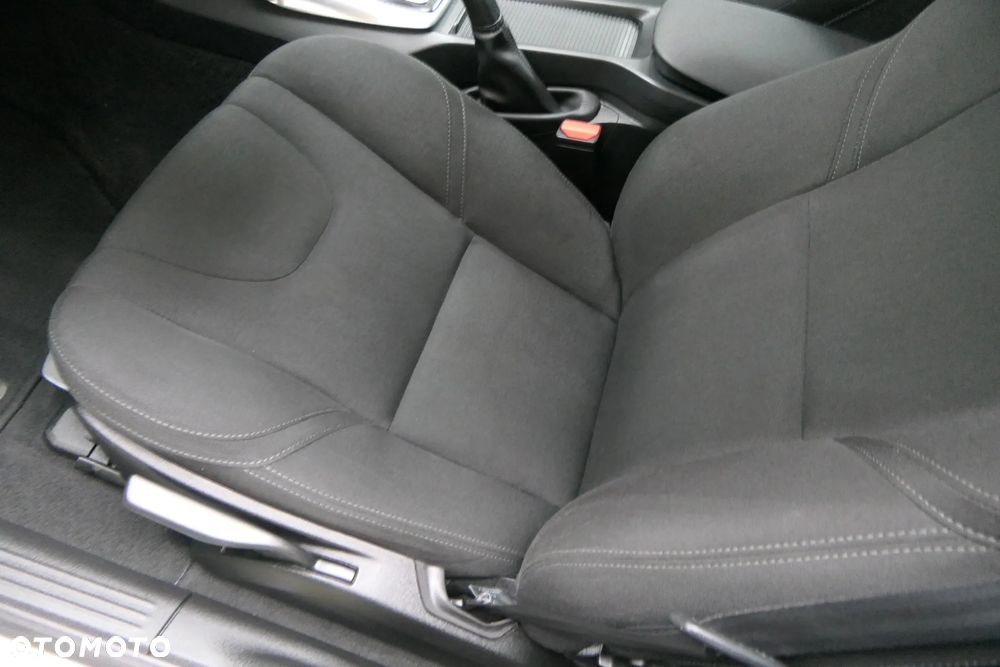 Volvo V40 T2 Drive-E Momentum - 11