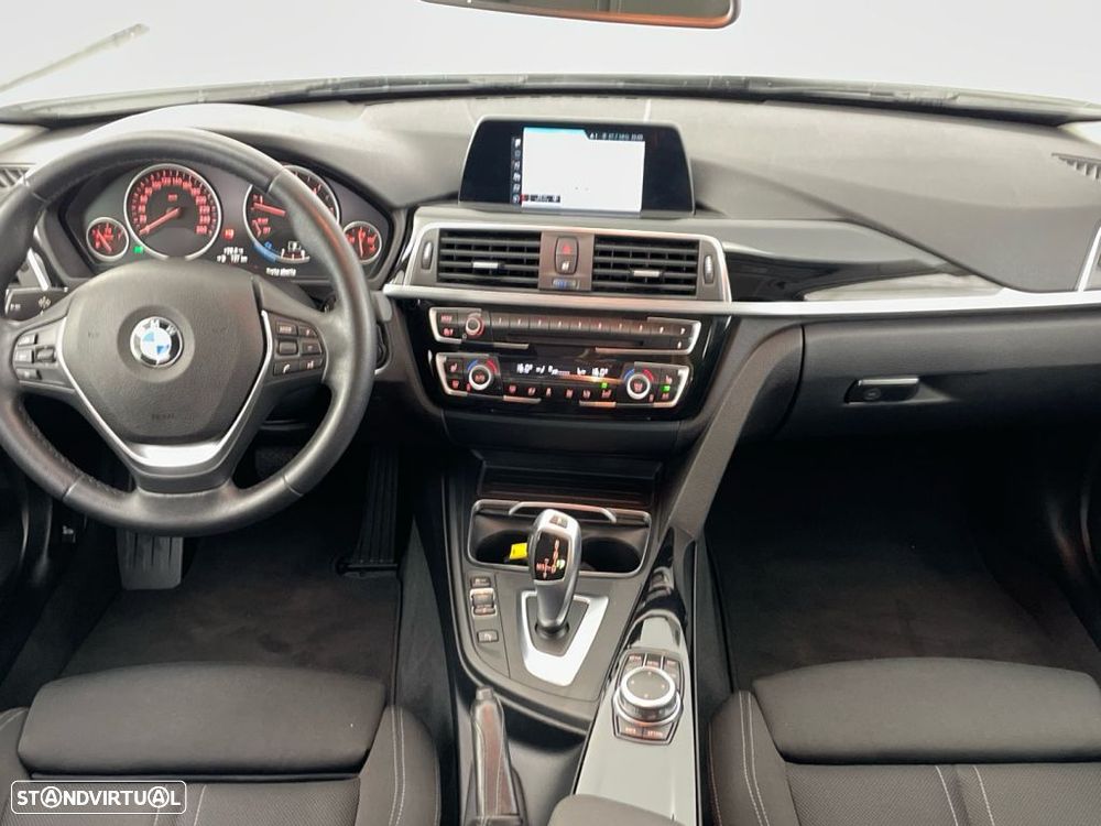 BMW 318 d Auto - 10