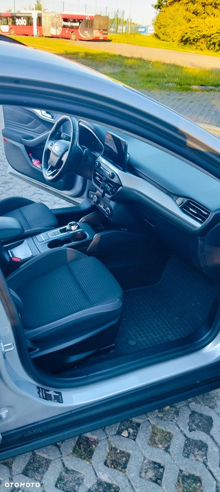 Ford Focus 1.5 EcoBlue STart-Stopp-System TITANIUM - 12