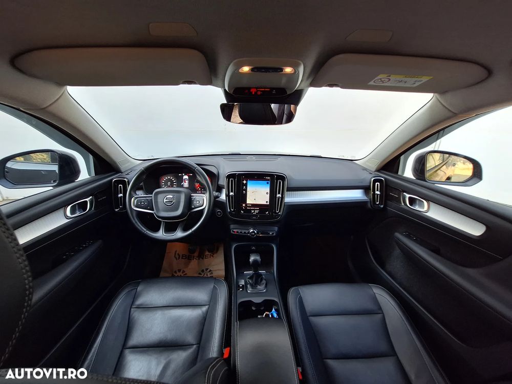 Volvo XC 40 - 18