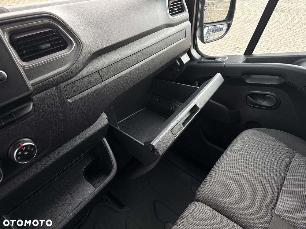 Renault master - 25
