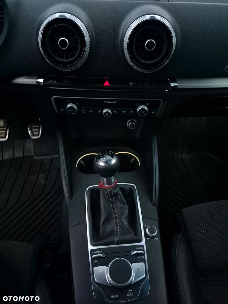 Audi A3 Sportback 35 TFSI Sport - 22