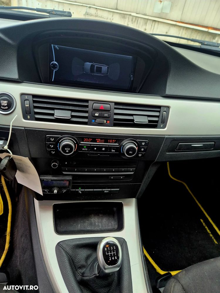 BMW Seria 3 320d - 10
