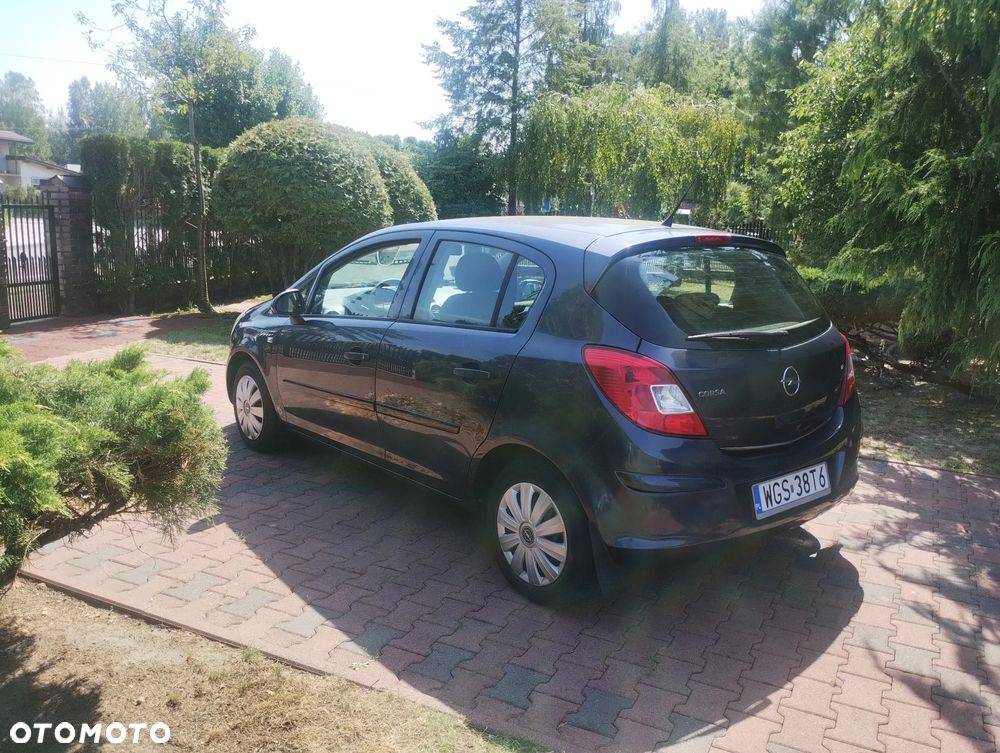 Opel Corsa - 8