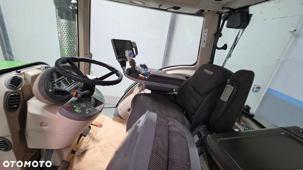 Fendt 824 Vario ProfiPlus  55km-h Rtk Grip 5050 Mtg Bardzo ładny 724 Profi  826 Power Vario Tms 6215R Axion Massey 7724 Valtra S - 17