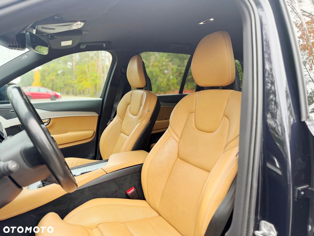 Volvo XC 90 D5 AWD Inscription 7os - 25