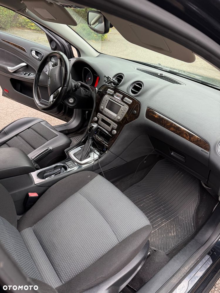 Ford Mondeo - 19