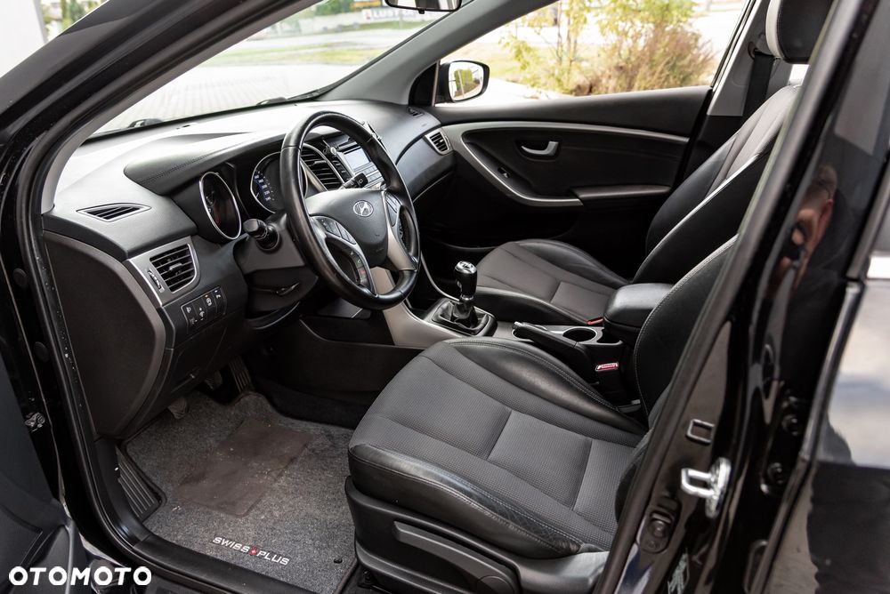 Hyundai i30 1.6 Trend - 19