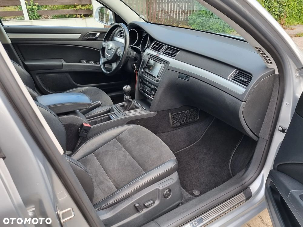 Skoda Superb 2.0 TDI Elegance - 15