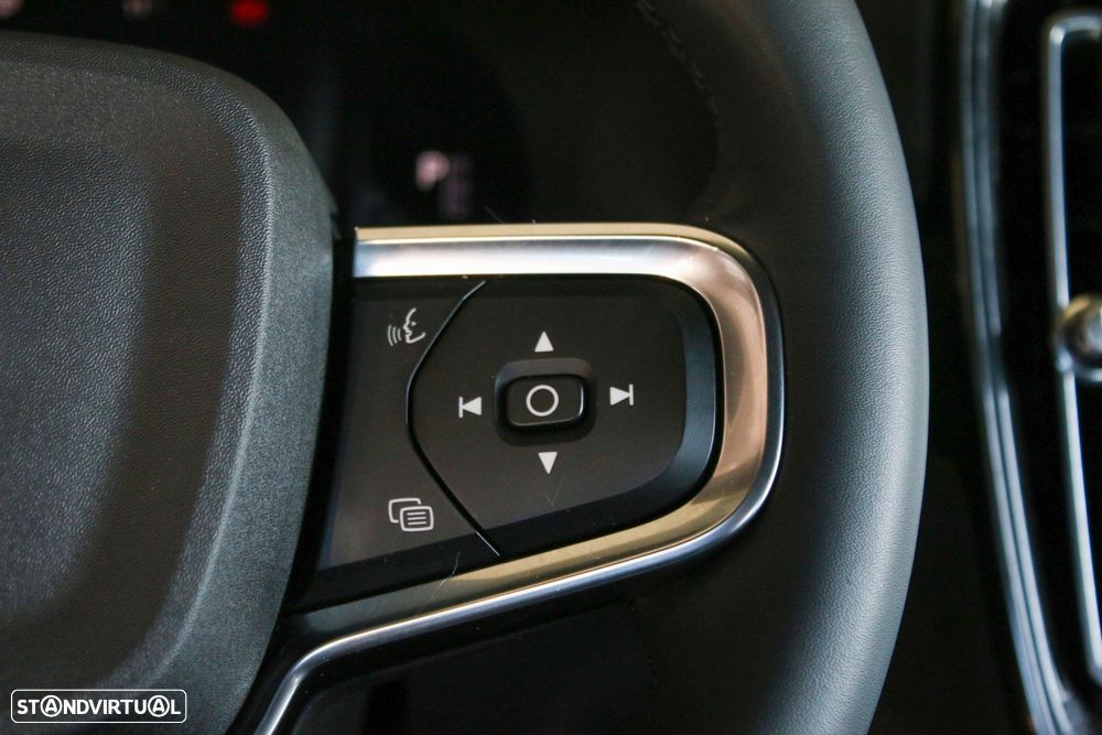 Volvo XC 40 Recharge Core - 34