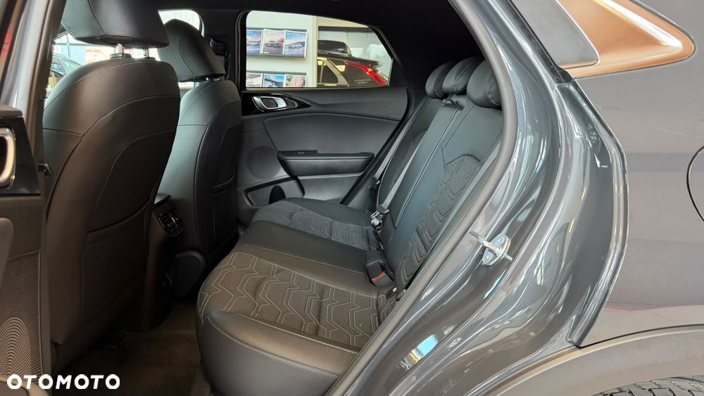 Kia XCeed - 19