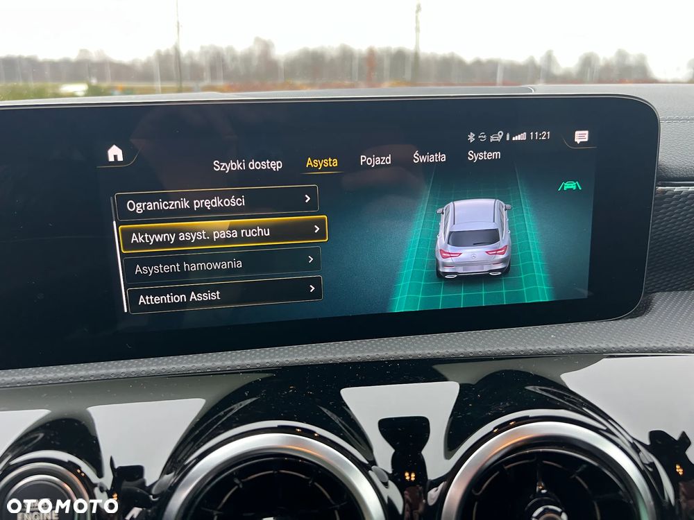 Mercedes-Benz CLA 250 e 8G-DCT Progressive - 28