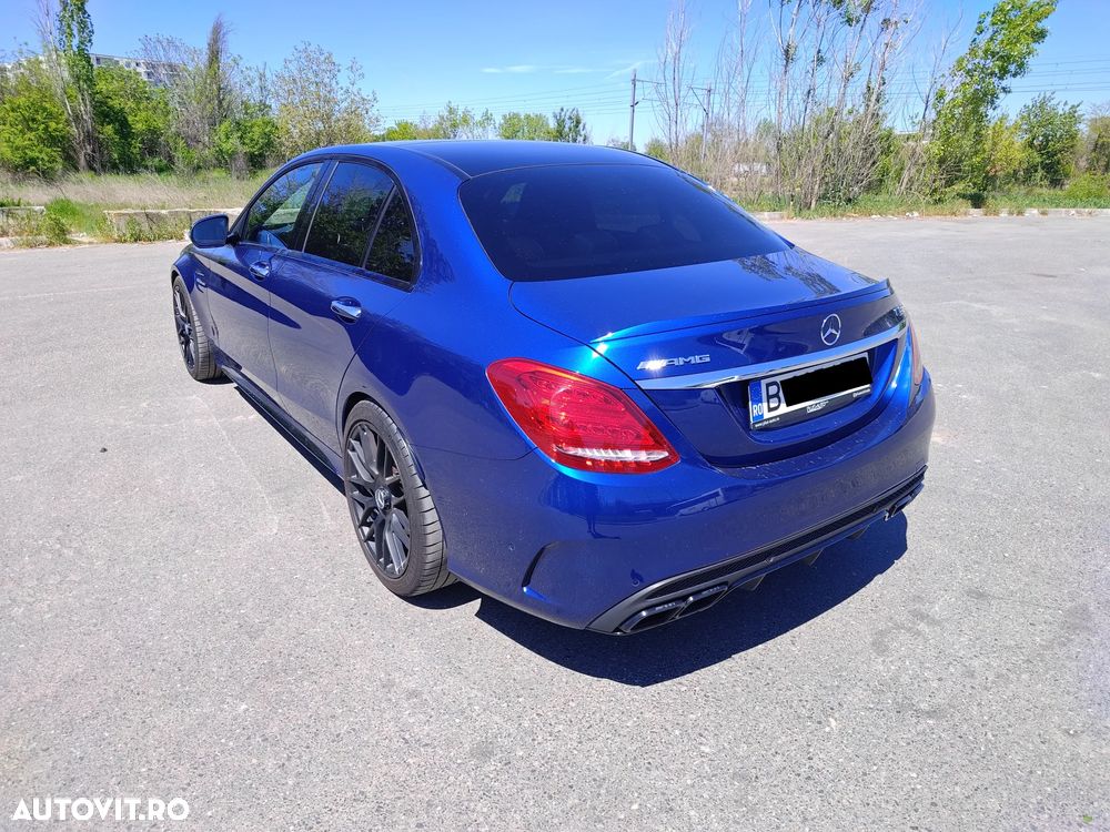 Mercedes-Benz C 63 AMG - 2