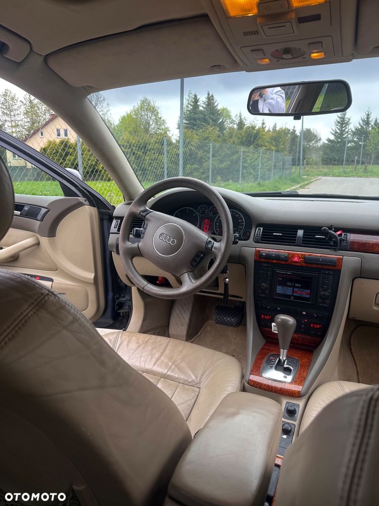 Audi A6 Limousine 2.5 TDI Multitronic - 13