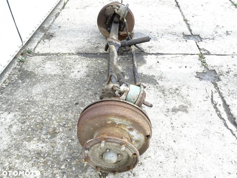 OŚ PRZÓD - 930.00 PLN - ZIŁ Z 130 - 5