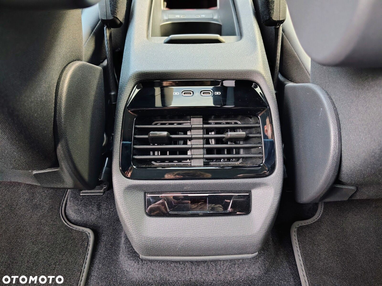 Volkswagen ID.4 - 21