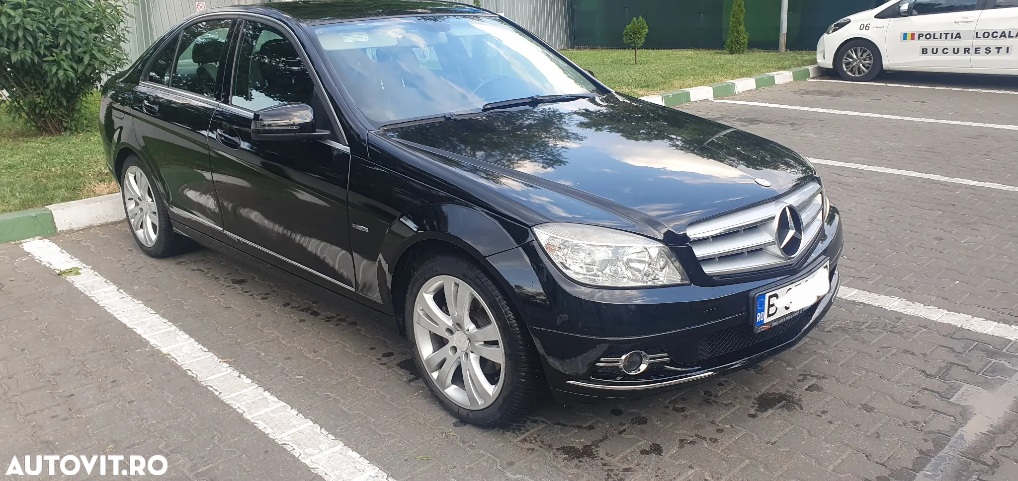 Mercedes-Benz C 180 CGI BlueEFFICIENCY - 2