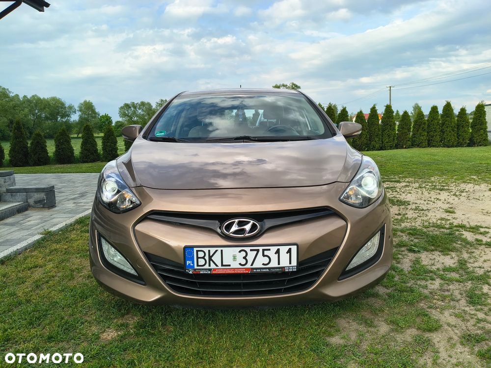 Hyundai i30 ver-1-6-crdi-select - 16