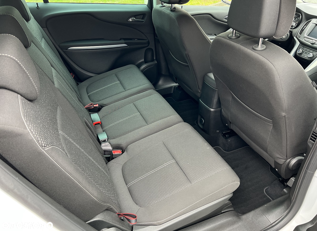 Opel Zafira 1.6 D (CDTi ecoFLEX) Start/Stop ON - 30