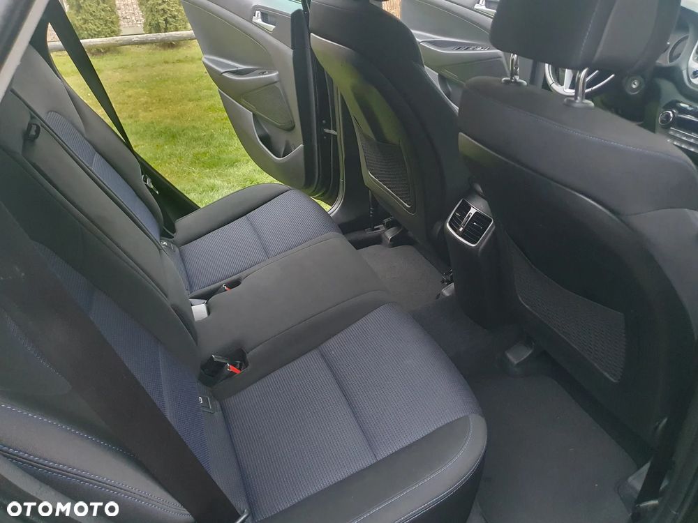 Hyundai Tucson 1.6 GDI BlueDrive Style 2WD - 11