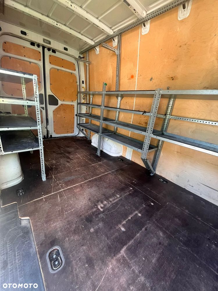 Volkswagen CRAFTER - 8