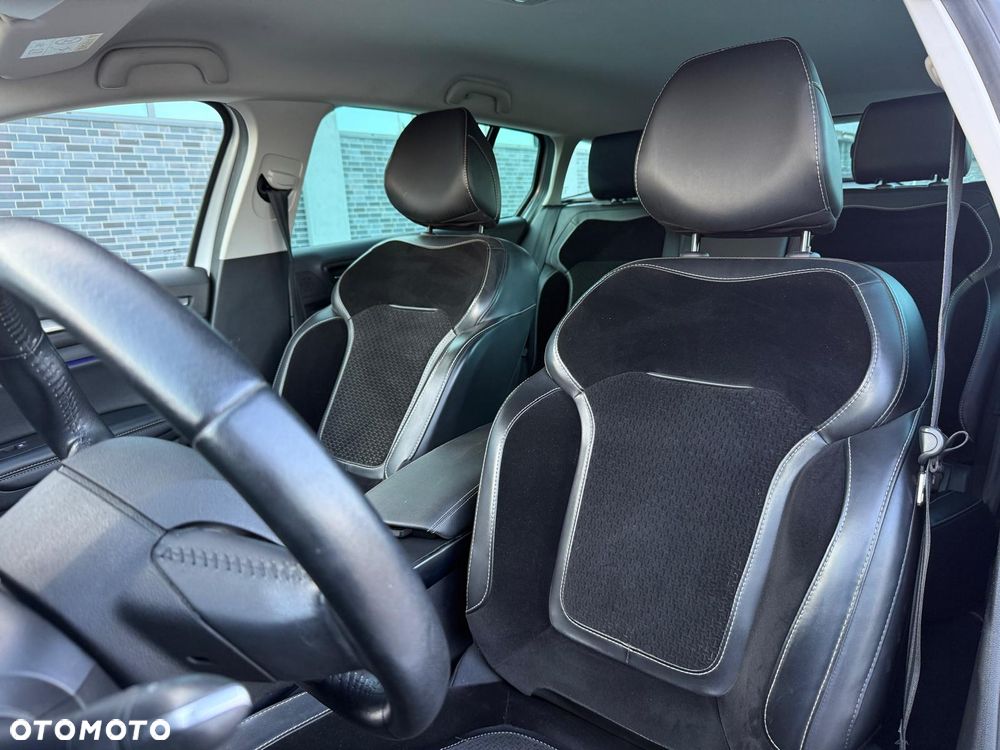 Renault Megane ENERGY dCi 110 EDC INTENS - 10