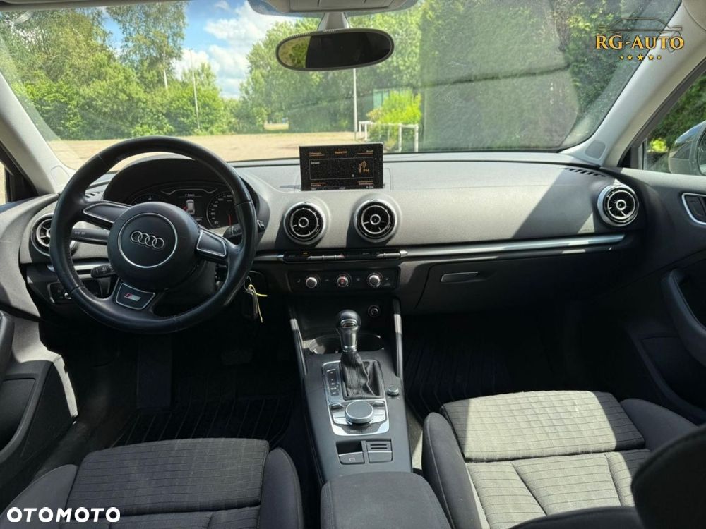 Audi A3 Sportback - 8