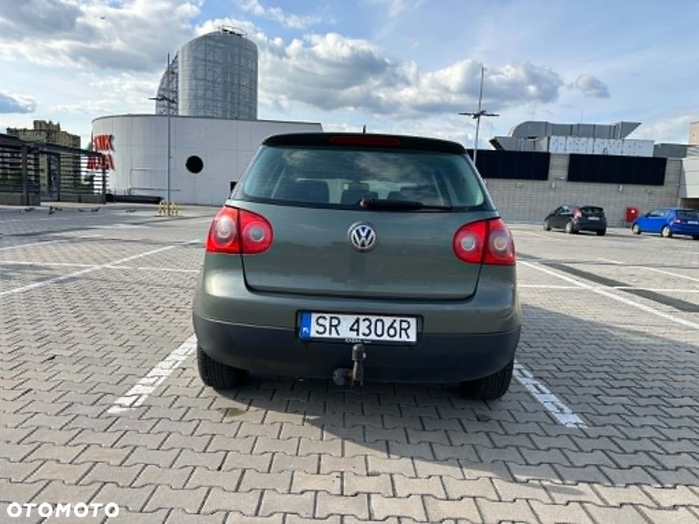 Volkswagen Golf 1.6 FSI Comfortline - 8