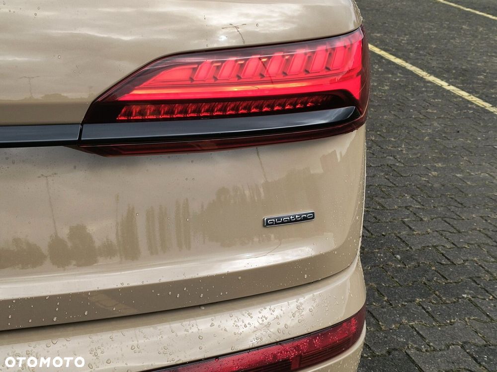 Audi Q7 60 TFSI e PHEV Quattro S Line Tiptr - 7