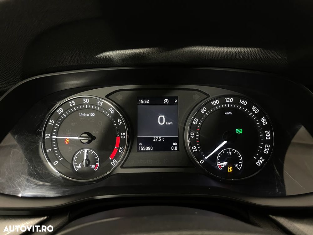 Skoda Octavia 2.0 TDI DSG Ambition - 28