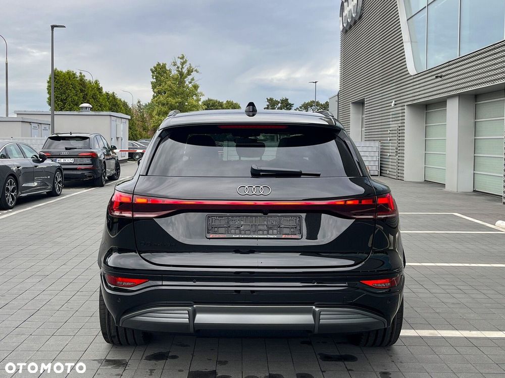 Audi Q6 e-tron - 13