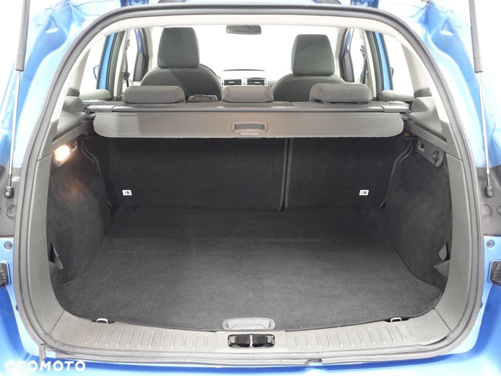 Ford Kuga 2.0 TDCi 2x4 Titanium - 23