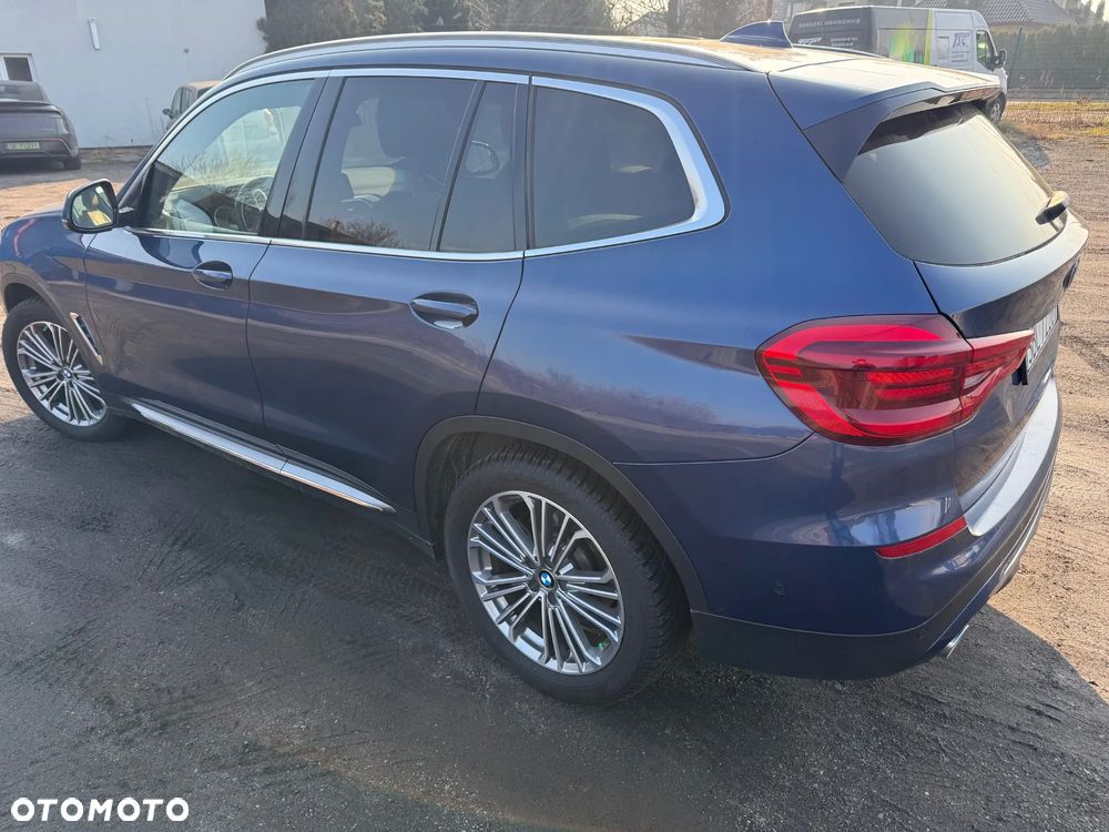 BMW X3 xDrive20d Luxury Line - 2