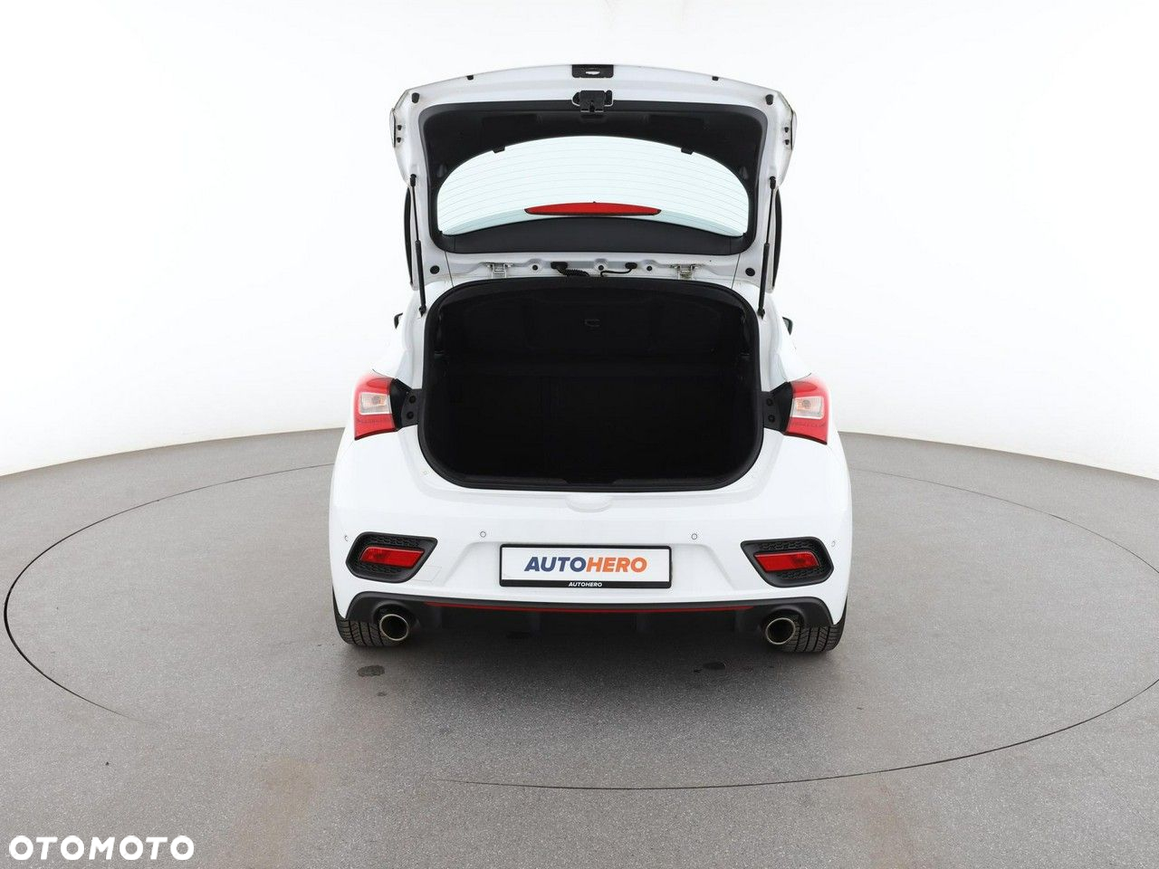 Hyundai i30 1.6 T GDI Turbo - 19