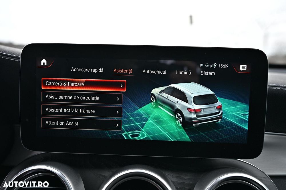 Mercedes-Benz GLC 300 e 4MATIC - 17