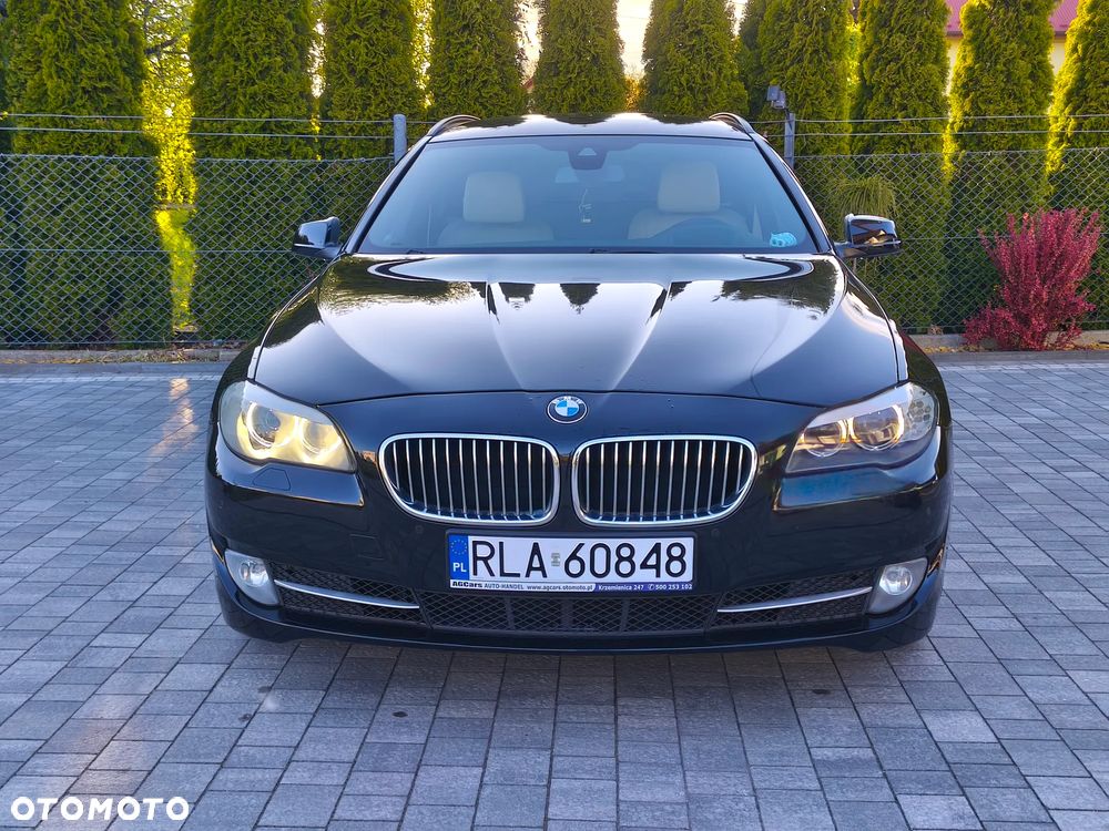 BMW Seria 5 520d Luxury Line - 14