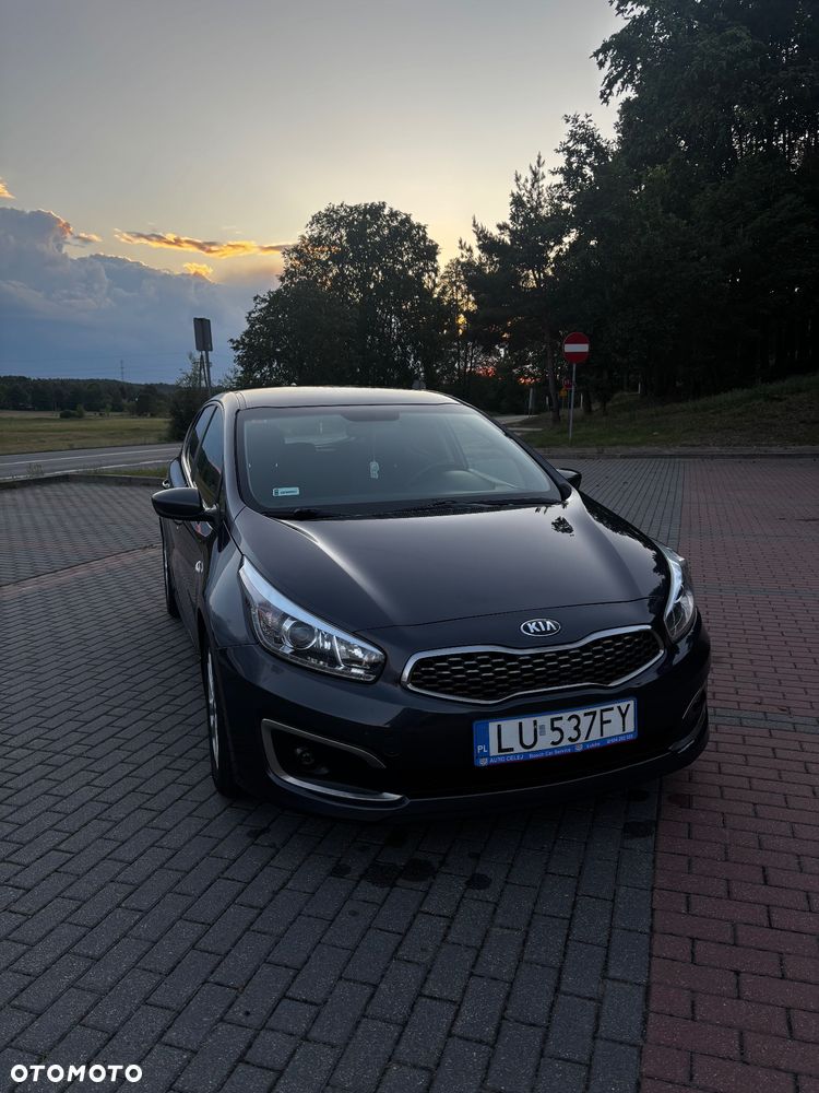 Kia Ceed 1.6 CRDi M - 8