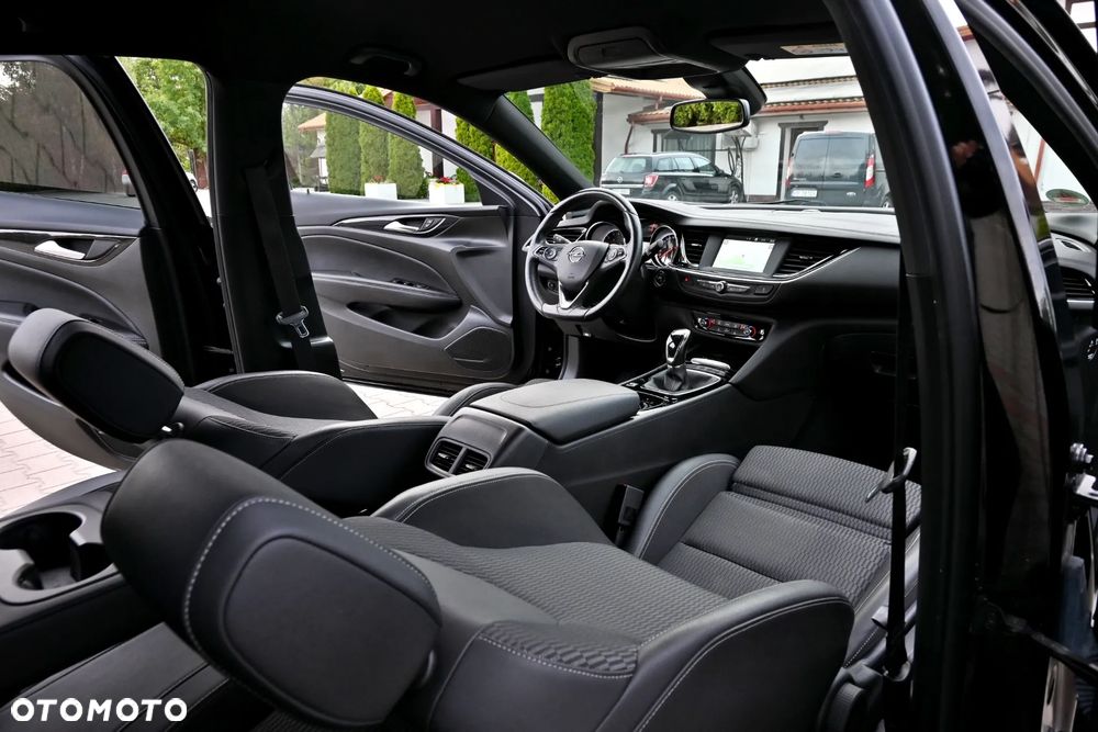 Opel Insignia 1.5 T Innovation S&S - 26
