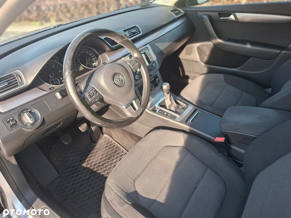 Volkswagen Passat 2.0 TDI Comfortline Optimum - 8