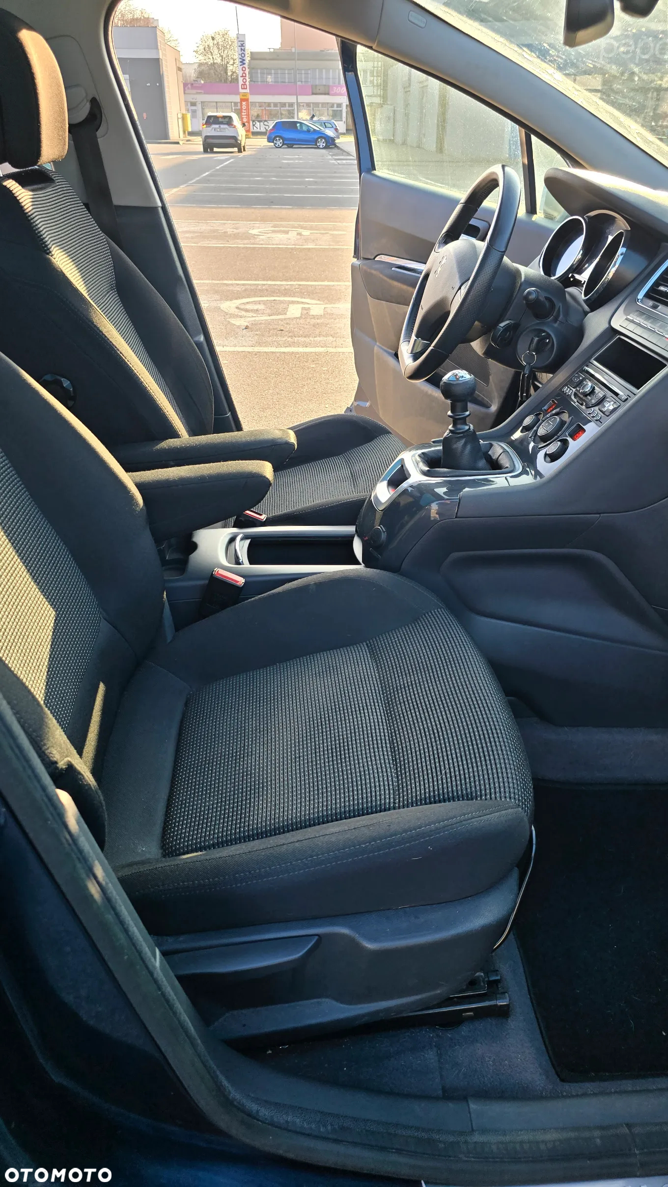 Peugeot 5008 1.6 THP Allure 7os - 35