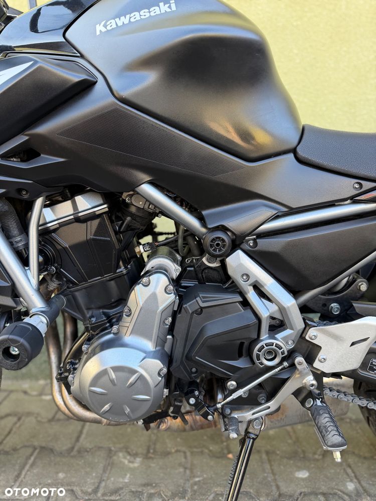 Kawasaki Z 650 - 24
