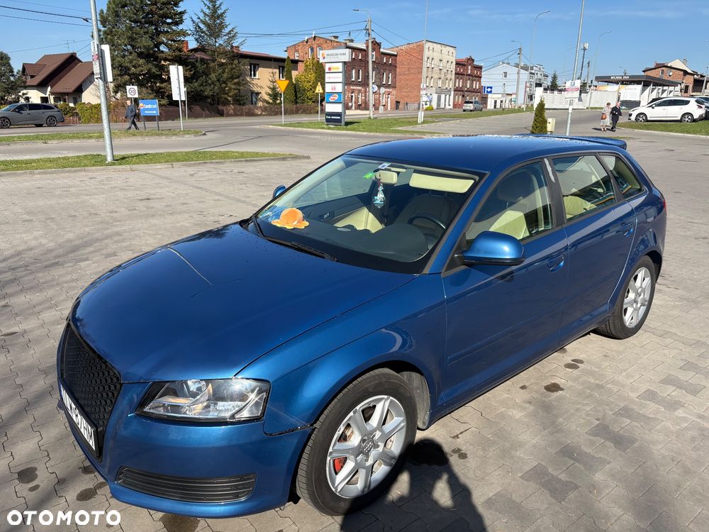 Audi A3 Sportback - 2
