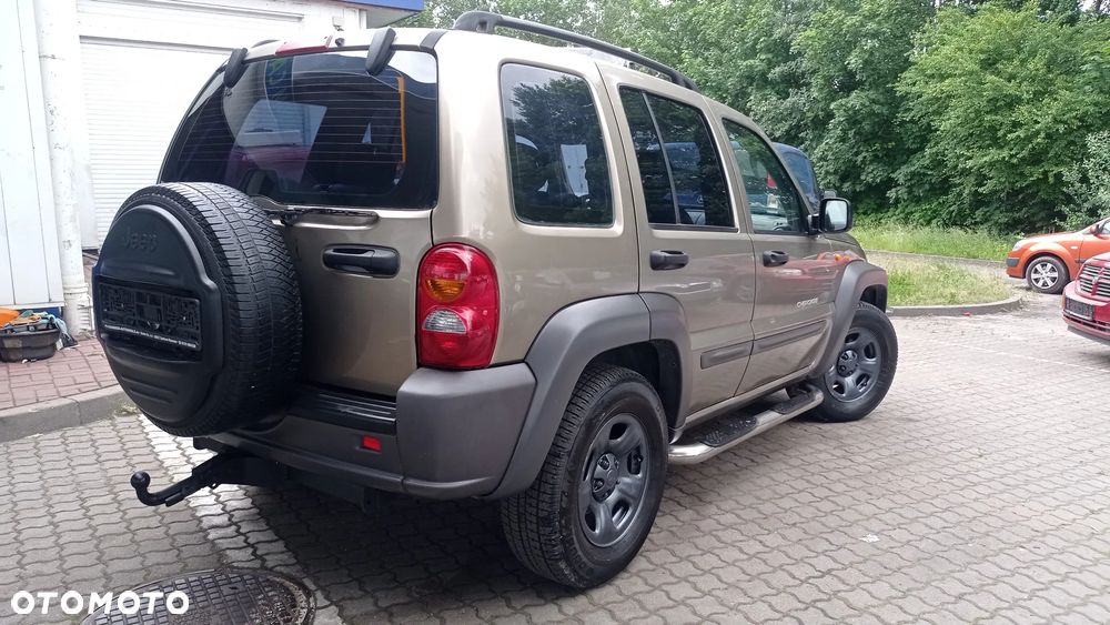 Jeep Cherokee - 17