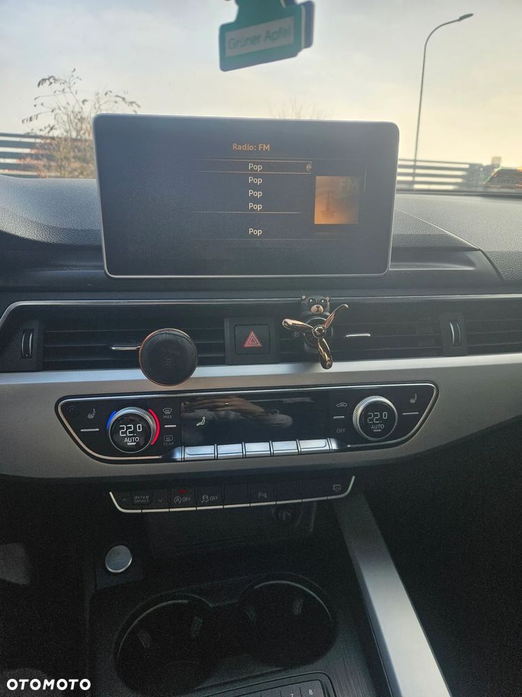 Audi A4 Avant 2.0 TDI S tronic - 9