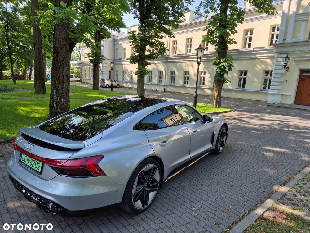 Audi e-tron GT - 7