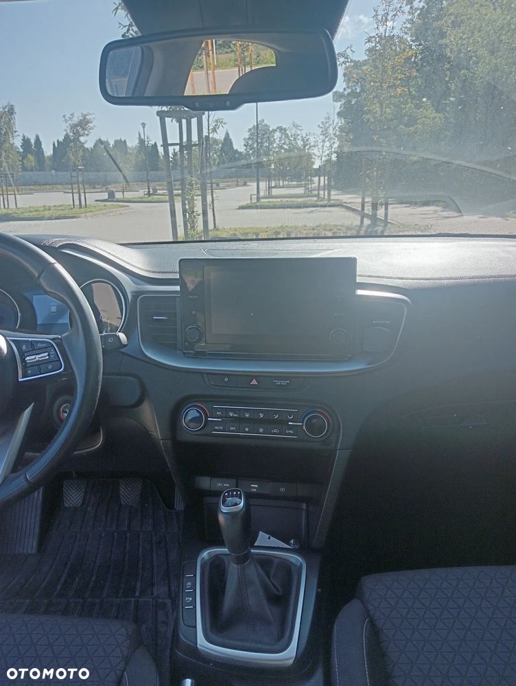 Kia XCeed 1.5 T-GDI M - 11