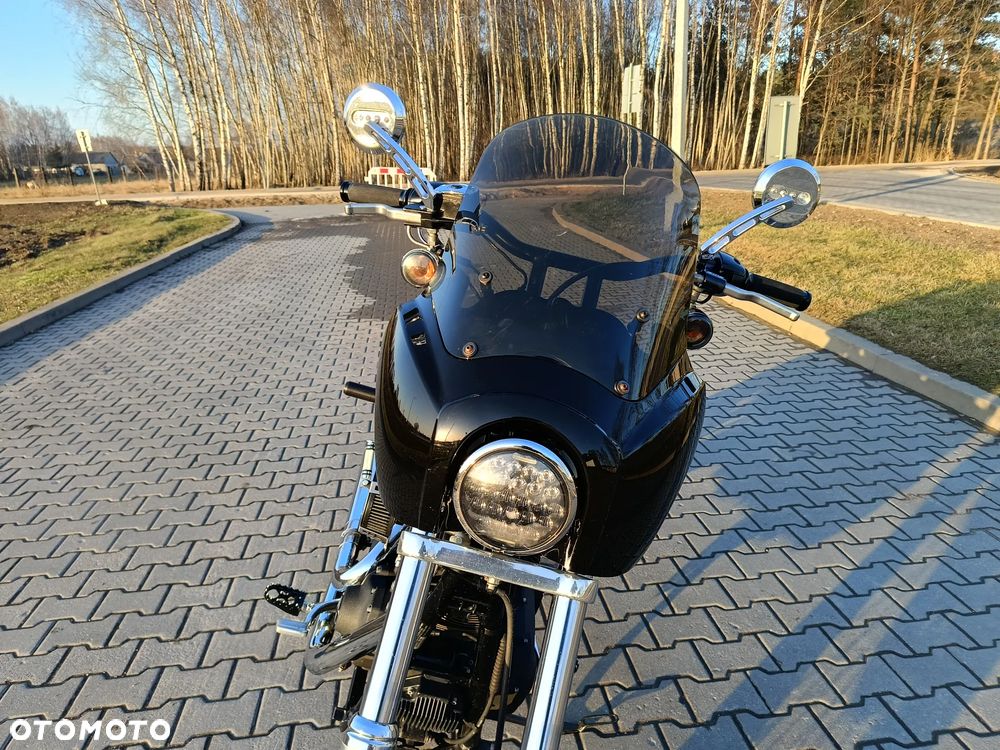 Harley-Davidson Dyna Street Bob - 11